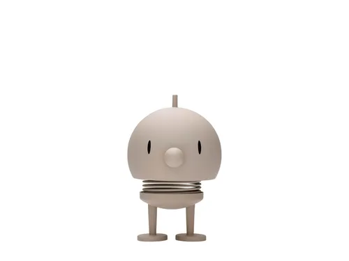 Hoptimist Soft Medium Bumble aus Holz - Figuren & Skulpturen: Stilvolle matte Oberfläche, ideal für jedes Ambiente – das neu gestaltete Pärchen von Gustav Ehrenreich bringt Freude in Ihr Zuhause.