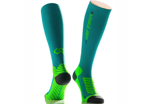 Under Pressure RUNATTACK Kompressionsstrumpf 18-21mmHg - Herrensocken mit mittlerer bis starker Kompression für bessere Durchblutung und schnellere Regeneration. Ideal für Läufer und Athleten, hergestellt in Deutschland!