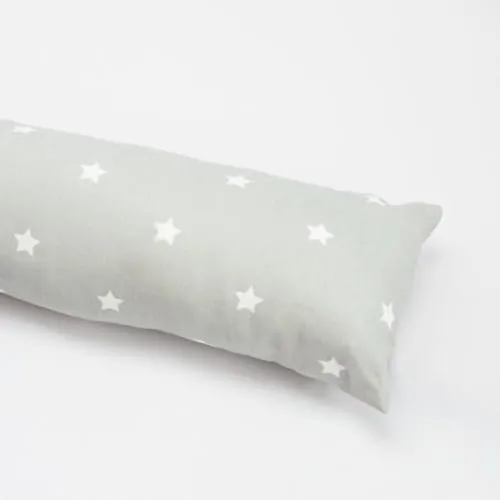 SCHÖNER LEBEN. Zugluftstopper mit Sternen grau – 80cm Länge - Hält kalte Luft draußen und sorgt für ein kuschelig warmes Zuhause. Handgefertigt aus 100% Baumwolle, waschmaschinengeeignet und in verschiedenen Längen erhältlich. Ein praktisches und stilvolles Accessoire für jeden Raum.