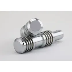 Falcon Soziusfußrasten Round Style - Fußrasten & Zubehör - Hochglanzverchromte Soziusfußrasten im eleganten ROUND-STYLE Design für mehr Komfort und Stil, Lieferung im Paar inkl. Gummiringe, Made in EU.