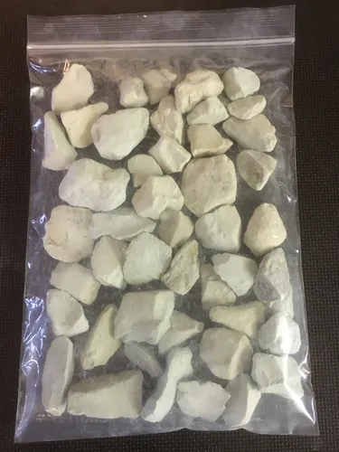 Zeolith 20-35mm = Deko + Wasseraufbereitung + Versteckmöglichkeit für Garnelen