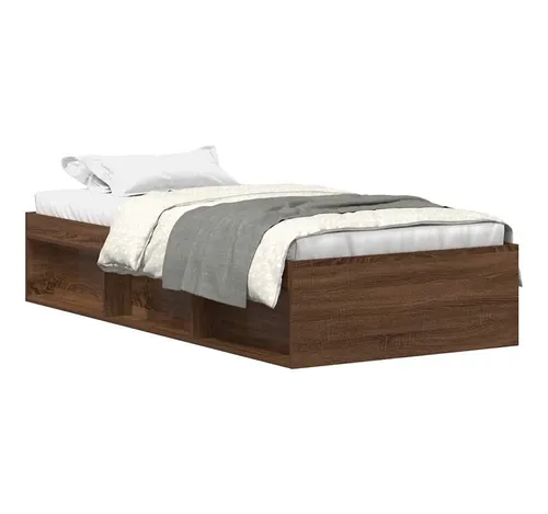 Bettgestell Braun Eichen-Optik 75 x 190 cm - Robustes Bettrahmen in edler Eichen-Optik, ideal für eine gemütliche Schlafatmosphäre. Maße: 75 x 190 cm, Höhe: 35 cm, aus hochwertigem Holzwerkstoff.