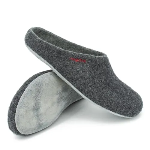 Magicfelt Filz-Hausschuh AP 701 aus reiner Merino-Wolle | Bequeme Pantoffeln für Damen & Herren in Anthra, Größe 43 - Hausschuhe aus 100% Merinowolle, handgefertigt in Österreich für ein gesundes Fußklima. Anatomische Form und rutschfeste Ledersohle sorgen für optimalen Komfort.