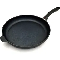 Swiss Diamond XD6432I Antihaft-Bratpfanne 32cm - Hochwertige 32 cm Bratpfanne mit innovativer XD-Antihaftbeschichtung für perfektes Braten ohne Ankleben. Ideal für alle Kochfelder, inklusive Induktion, und spülmaschinenfest.