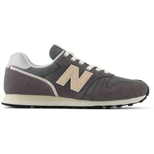 New Balance Herren Sneaker WL373V2 40EU - Sneakers für Herren, die sportlichen Komfort mit zeitlosem, urbanem Design verbinden – ideal für Alltag und Freizeit.