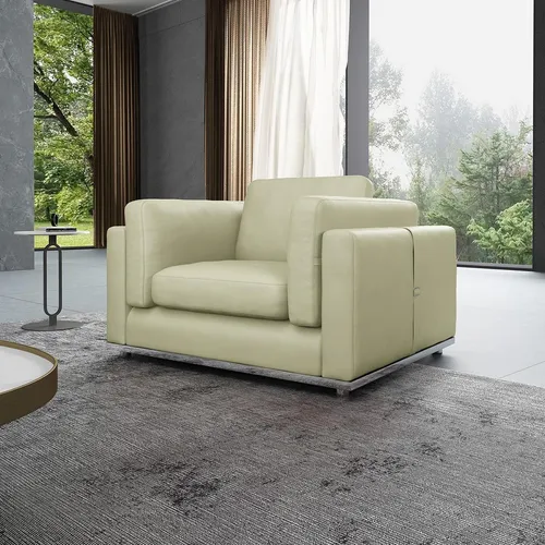 Loungesessel mit Lederbezug in Weiß - Moderner Clubsessel für stilvolle Wohnräume. Hergestellt aus hochwertigem Leder, bietet er optimalen Komfort und eine elegante Optik. Ideal für Wohnzimmer oder Arbeitszimmer.
