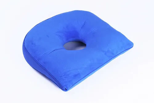 Keilkissen SPEZIAL Sitzkeil - Anatomische Sitzerhöhung für optimalen Komfort - Sitzkissen & Lagerungshilfen mit anatomischer Sitzmulde aus Memory Schaum für ergonomisches Sitzen, waschbar und ideal für entspannte Stunden.