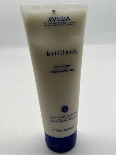 AVEDA Brilliant Conditioner 200 ml - Spülung für alle Haartypen, die intensiv Feuchtigkeit spendet und stark strukturiertes Haar leichter kämmbar macht. Für seidig weiches Haar mit langanhaltendem Glanz.
