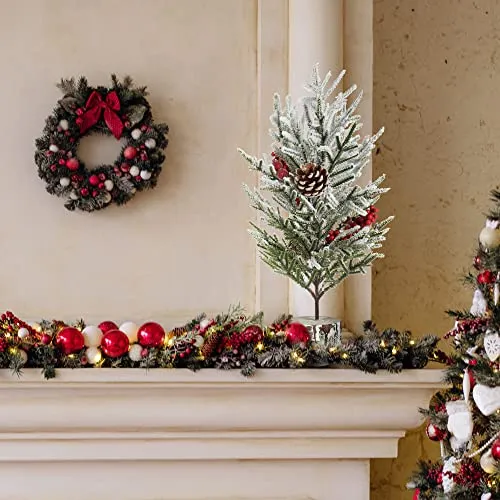 COM-FOUR® Deko-Baum Weihnachten - Kleiner Schmuckbaum mit roten Beeren, Dekoschnee, Zapfen - Tischdeko für die Adventszeit (1 Stück - 43cm - Bäumchen. Beeren)