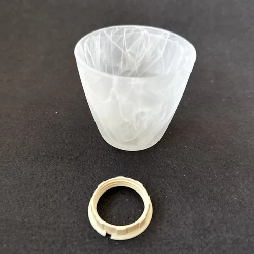 BRILLIANT Lampe Sofia Spotrohr 4flg - Spotbalken mit drehbaren Armen und schwenkbaren Köpfen für individuelle Lichtausrichtung, ideal für verwinkelte Räume. Nutze energiesparende LED-Leuchtmittel und dimme die Helligkeit nach Bedarf.