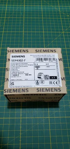 Siemens LS-Schalter C2A 3-polig 10kA 5SY4302-7 - Trenn- & Lastschalter, zuverlässiger Schutz bei bis zu 10 kA, ideal für industrielle Anwendungen und optimale Sicherheit.