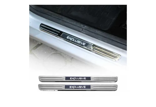 OMAC Zierleisten-Aufkleber für VW Golf 2008-2013 - Chrom Licht (2tlg) - Hochwertige, rostfreie Edelstahl-Zierleisten für eine stilvolle Optik. Einfache Installation und Reinigung garantieren eine langlebige Nutzung. Ideal für Auto-Enthusiasten!
