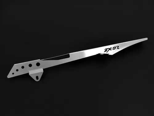 Kawasaki ZX-9R Kettenschutz 2002-03 - Schutzvorrichtungen & Kettenführungen, hochwertiger Edelstahl-Kettenschutz in silber, gebürstet und pulverbeschichtet für optimale Langlebigkeit und Schutz.
