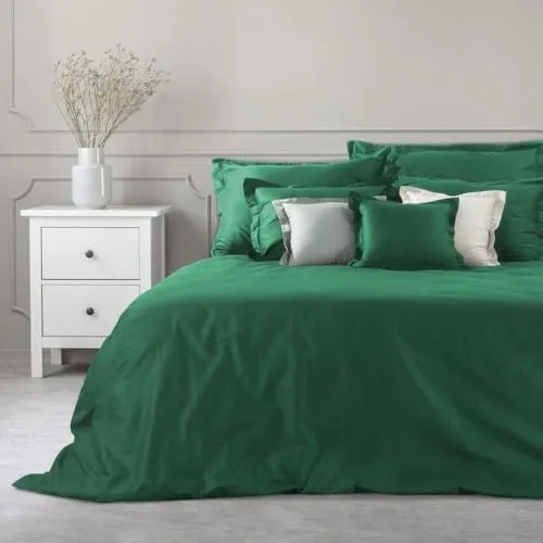 Klassische Bettwäsche Dunkelgrün 160 x 200 cm mit Kissenbezug - Verleihen Sie Ihrem Schlafzimmer Stil mit hochwertiger Bettwäsche aus 100% Baumwolle. Pflegeleicht und zeitlos, ideal für jeden Schlafbereich. Kombinieren Sie verschiedene Größen und Farben für Ihr individuelles Set.
