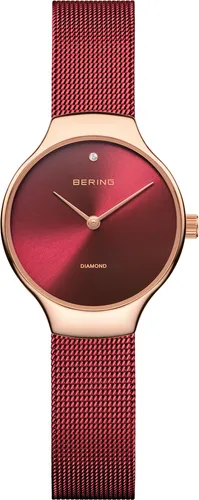 BERING Damen Uhr Quarz Movement - Charity Collection - Armbanduhren für Damen mit sozialem Engagement: Für jede verkaufte Uhr spendet BERING 15 USD an Polar Bears International. Saphirglas schützt das elegante Design.