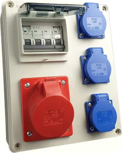 RoadEu 16A CEE Stromverteiler mit Schuko Dosen