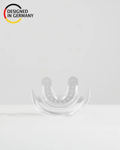 Produktbild OnlySmile Zahnbleaching-Schiene Mundschiene