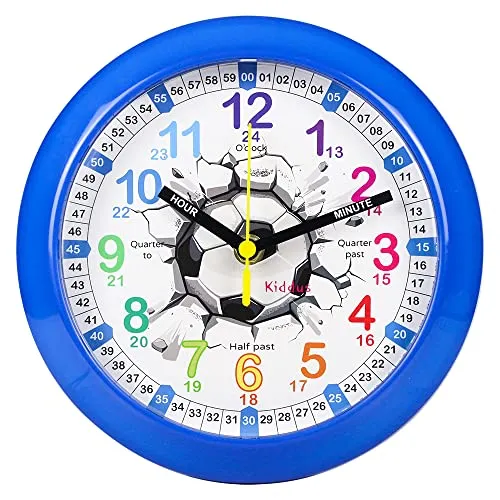 Kiddus Wanduhr Kinder & Lernuhr, 20cm Uhr für Kinderzimmer, Jungen & Mädchen, Lautlos ohne Ticken, Markierte Zeiger (Stunde & Minute), Pädagogisches Design - 04 Football EN 20cm