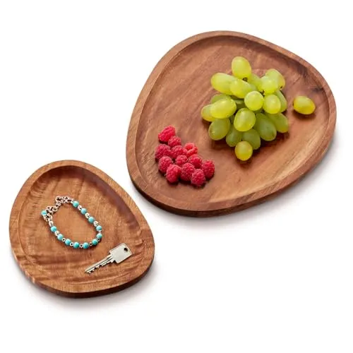 com-four® 2X Tablett-Set aus Akazienholz - quadratische Deko-Bretter - Serviertabletts für Tischdekoration - dekorative Holzablagen - Servierplatten für Snacks, Käse, Wurst (2 Stück - Freiform)