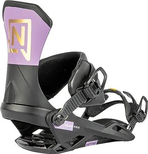 Nitro Snowboards TEAM PRO Snowboard - Hochleistungs-Snowboard in pro purple-black-gold, ideal für Freestyle und All-Mountain-Fahrten