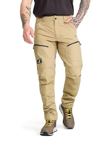 RevolutionRace Herren RVRC GP Pro Pants - Wanderhosen aus strapazierfähigem Hypershell-Gewebe mit 7 praktischen Taschen und hervorragender Passform – ideal für Outdoor-Aktivitäten und Abenteuer.