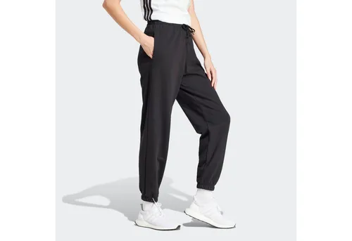 ADIDAS Damen Hose Essentials Small Logo French Terry Cuffed - Modische Hosen aus gemütlichem French-Terry-Material, ideal für Alltag und Freizeit. Hergestellt aus mindestens 70 % recycelten und erneuerbaren Materialien, um umweltfreundlich zu sein.