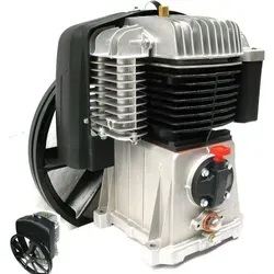 Hochleistungs Kompressor Aggregat 15 bar 680 L - 2-stufiges Industriekompressor-Aggregat mit 680 L Ansaugleistung, ideal für Austausch oder Zusatznutzung. Mit Kühlsystem für effiziente Druckluft und hohe Belastbarkeit.