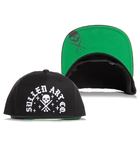Sullen Clothing Snapback Cap Rocker Schwarz - Baseball Cap für Herren mit besticktem Sullen Art Co. Logo und einzigartigem Print an der Unterseite des Schirms – ideal für Tattoo-Liebhaber und trendbewusste Styles.