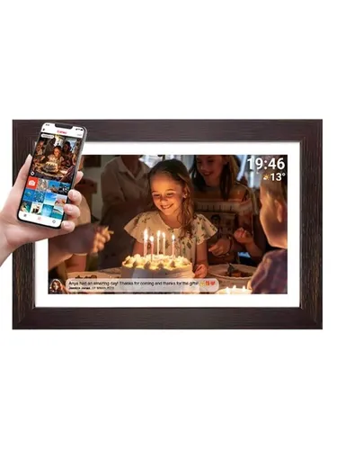DENVER FRAMEO PFF-1543DW - Dark Wood - Digitale Bilderrahmen mit 15.6” FULL HD Display, Wi-Fi und FRAMEO Software für einfaches Teilen von Fotos. Der IPS-Touchscreen sorgt für scharfe Bilder und eine moderne Holzoptik.