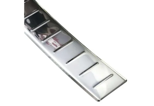 Ladekantenschutz Edelstahl chrom für BMW X1 F48 (ab 2015) - Stoßstangeneinlagen & -abdeckungen, selbstklebend, rostfrei und langlebig mit hochwertiger Abkantung für perfekten Sitz und Schutz.