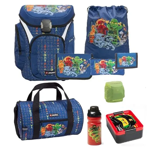 Familando Ninjago Schulranzen Set für Jungen – Ergonomisch und wasserabweisend - Schultaschen-Set mit 9 Teilen, inklusive Sporttasche und Trinkflasche. Ergonomisch mit atmungsaktiver Rückenpolsterung, Brust- und Hüftgurt für optimalen Tragekomfort.