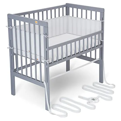 FabiMax Baby Beistellbett für Boxspringbett, TÜV geprüft 2022, inkl. Matratze und Nestchen aus Netzstoff, Buche massiv grau, Comfort/weiß mit Punkteband