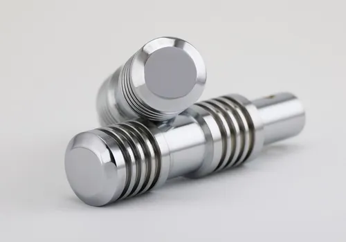 Falcon Soziusfußrasten Round Style - Fußrasten & Zubehör - Hochglanzverchromte Soziusfußrasten im eleganten ROUND-STYLE Design für zusätzlichen Komfort und Stil, Lieferung im Paar inklusive Gummiringe.
