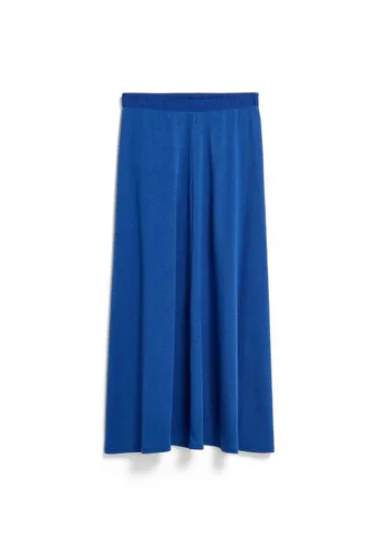 ARMEDANGELS Damen Jerseyrock ILENIAA LARAA MIDI Loose Fit Dynamo Blue - Stylischer Midi-Rock aus nachhaltigem Tencel™ Lyocell Mix, ideal für legere Outfits. Hoher Tragekomfort und moderne Passform.
