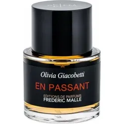 Frederic Malle En Passant Eau De Parfum 50 ml - Eau de Parfum für Frauen, blumig-grüne Komposition mit zartem Flieder, ideal für jeden Anlass und vermittelt Frische und Eleganz.