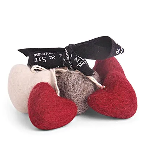 Én Gry & Sif Herzchen aus Filz, Weihnachts-Deko zum Aufhängen oder als liebevolle Dekoidee für Geschenke I Hand-Made, fair-Trade I 6 Stück in weihnachtlichem rot, weiß, grau