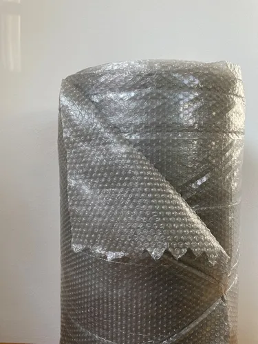 Luftpolsterfolie 100cm x 100m (min. 50% recycelt) - Luftpolsterfolie aus 50% recyceltem Material, ideal zum sicheren Verpacken und Versenden von empfindlichen Gegenständen.