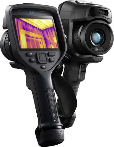 FLIR E54 Wärmebildkamera - Präzise Temperaturmessung bis 650°C - Wärmebildkamera mit 320x240 Pixeln, ideal für Zustandsüberwachung und Inspektionen. Genießen Sie scharfe Bilder dank FLIR MSX-Technologie und integrierter Inspektionssoftware für effiziente Abläufe.