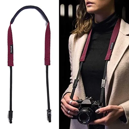 Crumpler CHST-003 Checkstrap Universal Kamera Schultergurt (Trageriemen, längenverstellbar) Marineblau/rot