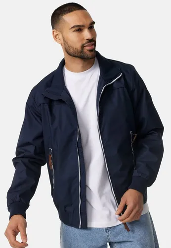 Indicode Sommerjacke Ivano mit Kragen & Reißverschluss S - Funktionsjacke in Navy, ideal für den Casual-Look. Mit praktischem Reißverschluss und Stehkragen für zusätzlichen Komfort.