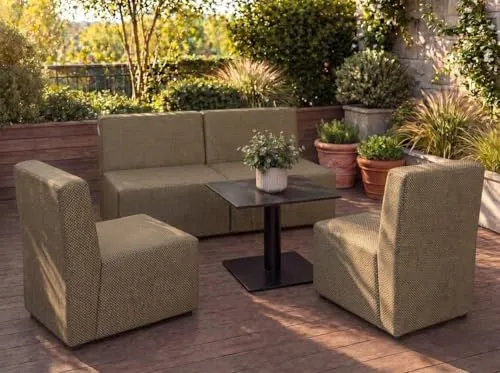 A&J MöbelLand Outdoor Lounge Set Gold - Wetterfestes Gartenmöbel Set mit 2-Sitzer Sofa und 2 Sesseln - Elegantes Outdoor Lounge Set GOLD mit wetterfestem Design. Ideal für Balkon und Terrasse. Pflegeleichter Stoff mit Easy-Clean-Technologie für eine lange Lebensdauer und hohen Komfort im Freien.