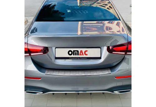OMAC Ladekantenschutz für Mercedes A Klasse W177 - Abdeckblenden, langlebig und rostbeständig aus Edelstahl, schützt effektiv die Ladefläche vor Kratzern und Stößen. Einfache Installation ohne Bohren, perfekt für Ihr Fahrzeug.