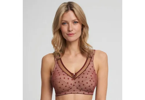 Susa Bügelloser BH mit Zierborte in Ruby Red 105 - Funktionsunterwäsche mit bequemem Full-Cup-Schnitt, ohne Bügel und entlastenden Trägern für optimalen Tragekomfort.