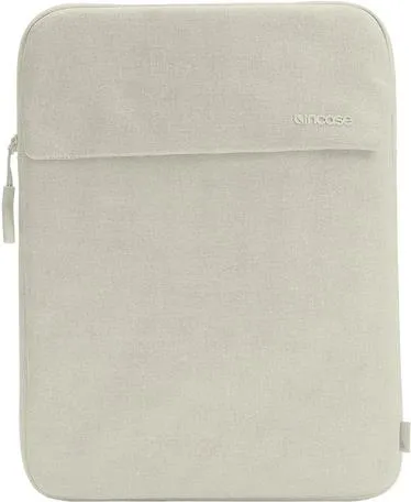 Incase CROSSTOWN SLEEVE FOR 16IN: Schutzhülle für 16 Zoll Laptops - Taschen & Cover, stilvolles Design mit robustem Schutz für den Laptop, ideal für unterwegs.