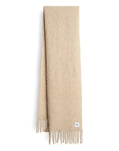 OPUS Damen Schal AMONI XXL - Kuscheliger Bouclé in Macadamia - Der OPUS AMONI XXL Schal aus hochwertigem Bouclé bietet stilvolles Design und vielseitige Kombinationsmöglichkeiten. Ideal für jede Garderobe – lässig, bequem und elegant im Alltag.