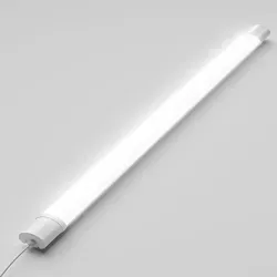 LQWELL LED Feuchtraumleuchte 120cm, IP65 Wasserfest, 45W - Robuste LED Feuchtraumleuchte für Keller und Garagen. Mit IP65-Schutz gegen Wasser und Staub, ideal für raue Umgebungen. Hohe Energieeffizienz mit 5050 Lumen bei nur 45W, langlebig und einfach zu installieren.