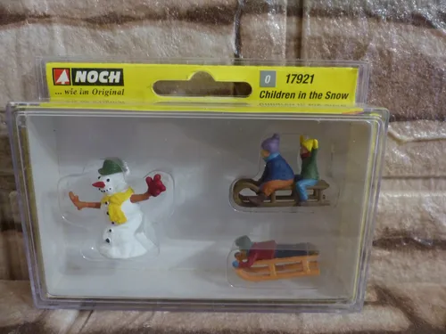 Noch 17921 0 Figuren Kinder im Schnee 1:45 ungeöffnet in OVP