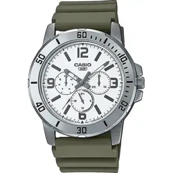 Casio MTP-VD300-3B Collection Uhr Grün - Armbanduhr für Männer mit klassischem Design, Quarzwerk und multifunktionaler Anzeige von Tag und Datum. Robustes olivgrünes Gummiarmband und silbergraues Messinggehäuse.