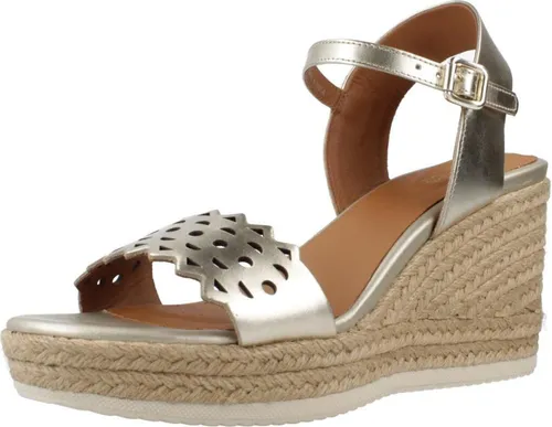 Geox Sandalen D PONZA in Gold, Größe 39 - Wanderschuhe mit atmungsaktivem Design und herausragendem Tragekomfort, ideal für warme Tage und lange Spaziergänge.