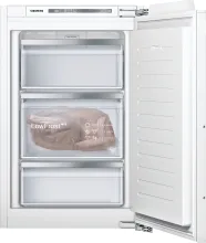 GI21VAFE0 Einbau Gefrierschrank - Tiefkühler mit Flachscharnier, LowFrost-Technologie für weniger Eisbildung und LED-Beleuchtung für optimale Sicht im Innenraum.